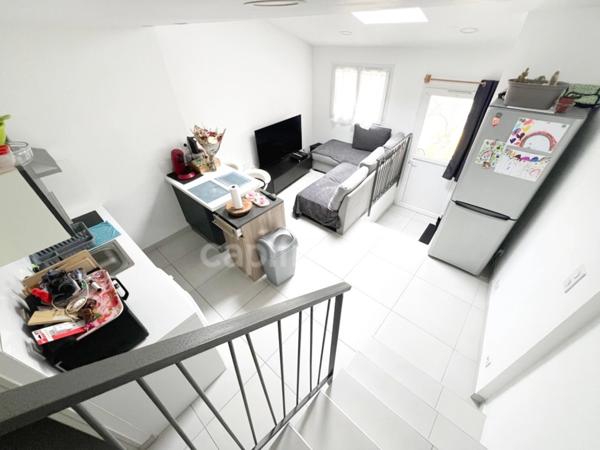 Appartement 3 pièces à vendre à REILLANNE (04110) Centre du village, aucun travaux, idéal investissement