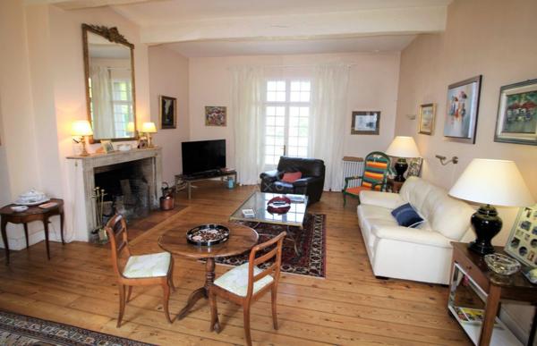 VALENCE D'AGEN - Belle Toulousaine bourgeoise du XlXe,