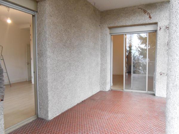 Appartement · Location Ste-Foy-Les-Lyon (69110) 2 pièces · 52m²