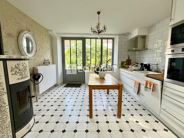 Achat maison près de FONTAINEBLEAU - 7 pièce(s) - 234 m² - 717 000 €