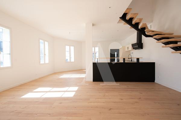 ARCHITECTURE BORDELAISE RÉNOVÉE- 2023 - Maison louée avec garage - Bordeaux