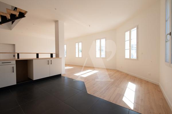 ARCHITECTURE BORDELAISE RÉNOVÉE- 2023 - Maison louée avec garage - Bordeaux