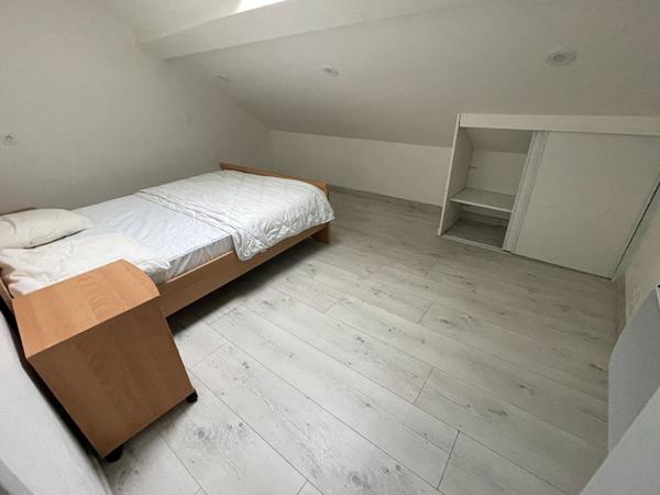 A louer Appartement T3 meublé centre ville Mont de Marsan 3e étage sans ascenseur