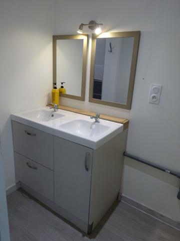 A louer Appartement T3 meublé centre ville Mont de Marsan 3e étage sans ascenseur