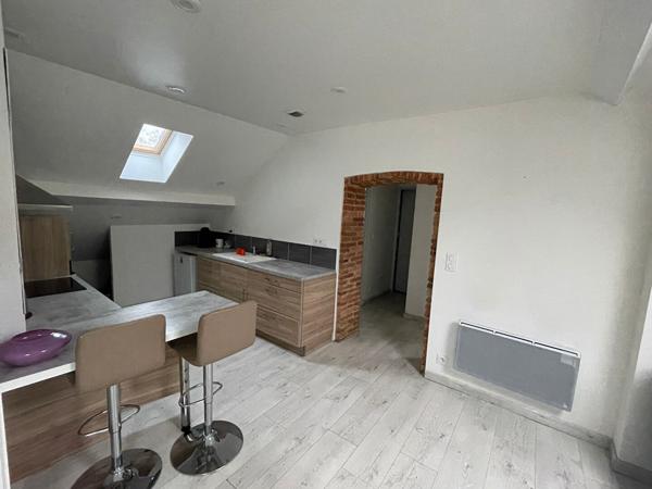 A louer Appartement T3 meublé centre ville Mont de Marsan 3e étage sans ascenseur