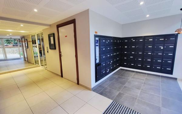 Appartement à louer    3 pièces •  Dammarie-les-Lys