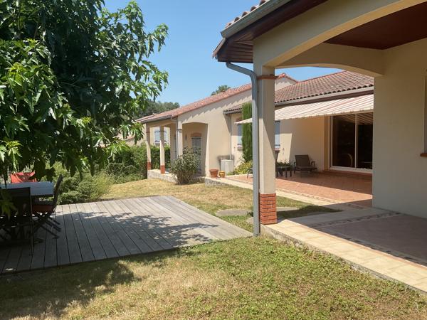 Maison T6 avec garage sur beau terrain de 1300m2