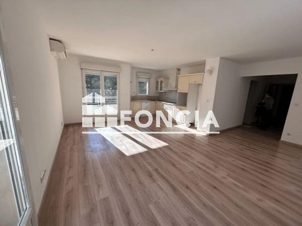 Location Appartement 4 pièces 90 m² - CHEMIN DE LA JUSTICE Les Angles 30133