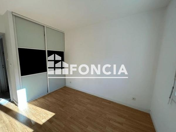 Location Appartement 4 pièces 90 m² - CHEMIN DE LA JUSTICE Les Angles 30133