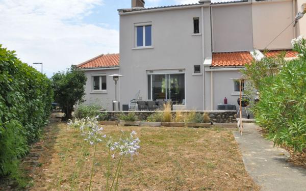 Maison à louer    5 pièces •  Saint-Jean