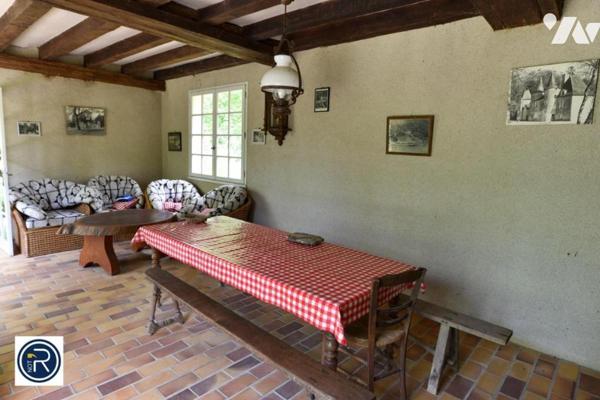 Terres avec plans d'eau et bois, Maison de loisirs