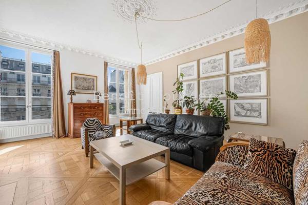 Paris (75010) Paris Centre - très bel appartement de 149m2 traversant et lumineux