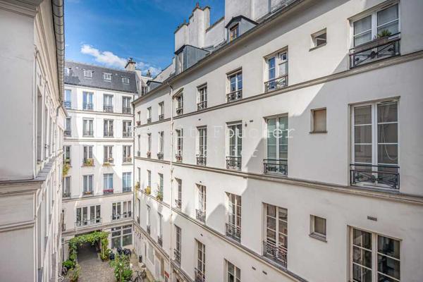 Paris (75010) Paris Centre - très bel appartement de 149m2 traversant et lumineux