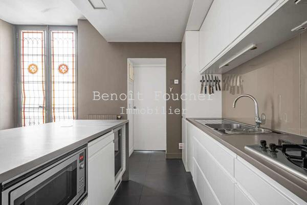 Paris (75010) Paris Centre - très bel appartement de 149m2 traversant et lumineux