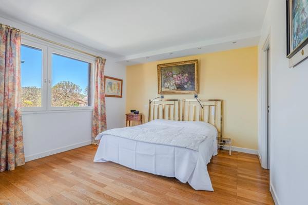 Maison à vendre 8 pièces CALUIRE ET CUIRE (69) Le Vernay, calme, sans vis à vis