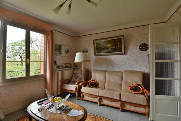 Maison familiale, dans un charmant hameau - LA CHATRE LANGLIN (36)