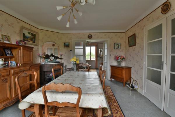 Maison familiale, dans un charmant hameau - LA CHATRE LANGLIN (36)