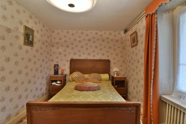 Maison familiale, dans un charmant hameau - LA CHATRE LANGLIN (36)