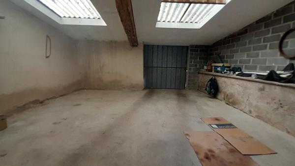 Maison familiale, dans un charmant hameau - LA CHATRE LANGLIN (36)