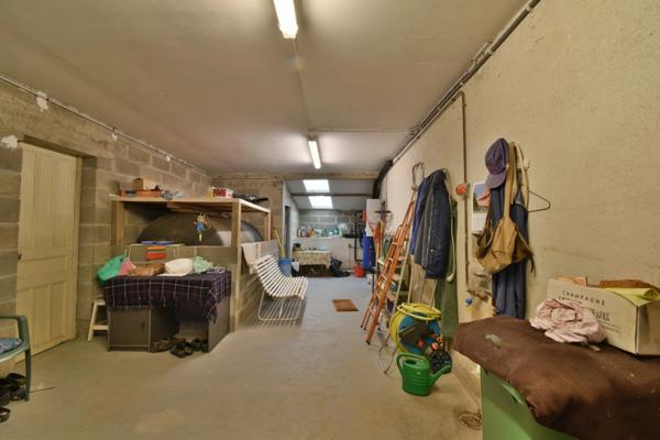 Maison familiale, dans un charmant hameau - LA CHATRE LANGLIN (36)