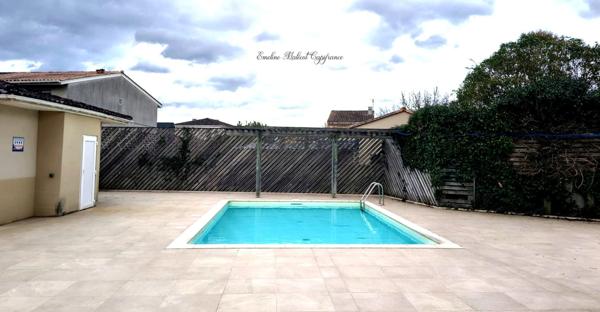 Maison avec jardin en résidence sécurisée à Bègles – 3 chambres – stationnement