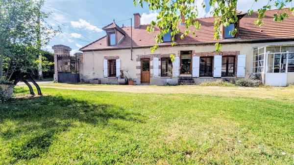 Maison entièrement rénovée, avec dépendances et vergers à 10 min de Romilly-sur-Seine