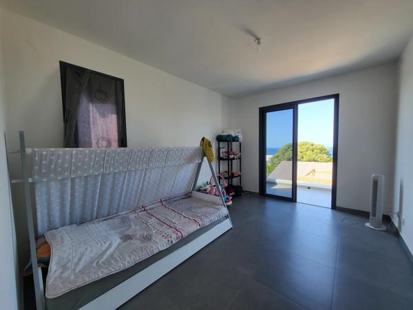 Villa F4 contemporaine neuve de standing