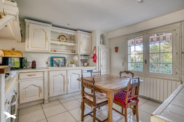 Maison à vendre |  Pineuilh |  8 pièces | 207 m²