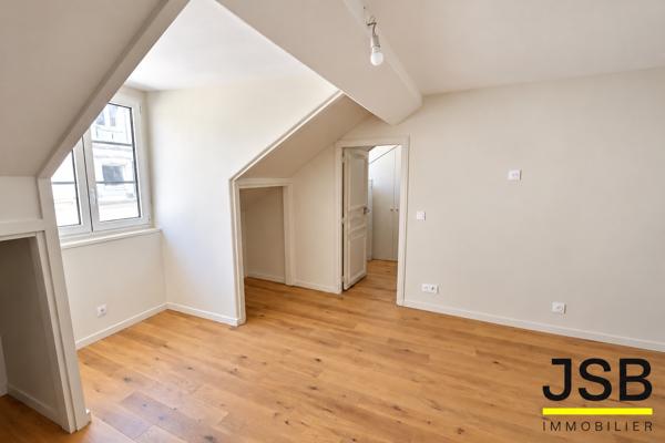 75002 – Le Sentier | Charmant 2 pièces rénové de 28 m² au 4eme et dernier étage