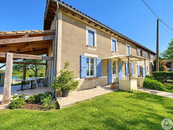 Propriété de caractère avec piscine et deux gîtes