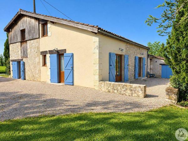 Propriété de caractère avec piscine et deux gîtes