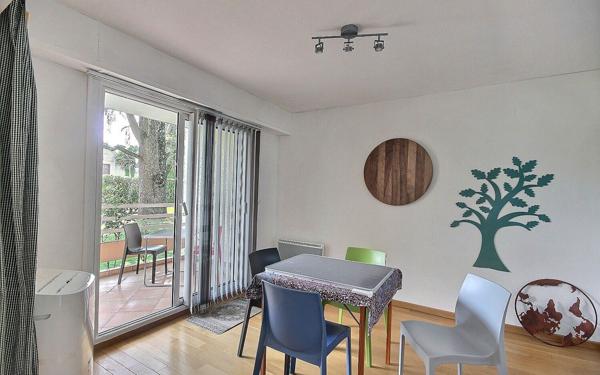 Appartement à vendre    3 pièces • 76,85 m2 Billère