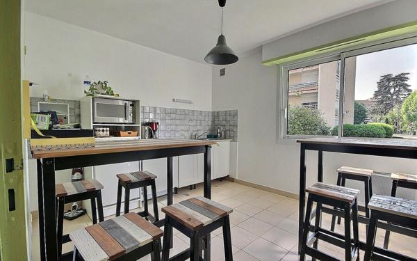 Appartement à vendre    3 pièces • 76,85 m2 Billère