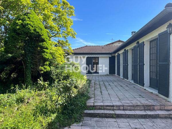 Maison plain-pied lumineuse avec jardin - Beynost