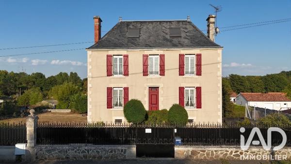 Maison à vendre 9 pièces 196 m² Chantonnay