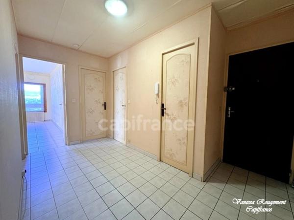 AUXERRE (89) Appartement à fort potentiel au sein d'une résidence sécurisée