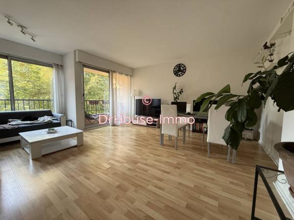 Appartement à louer 3 pièces de 72 m²