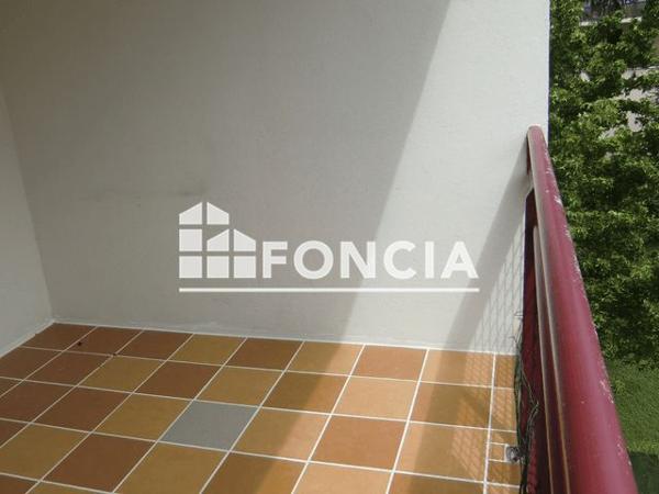 Location Appartement 3 pièces 64.59 m² - 91 RUE DE CAMARGNE Chambery 73000