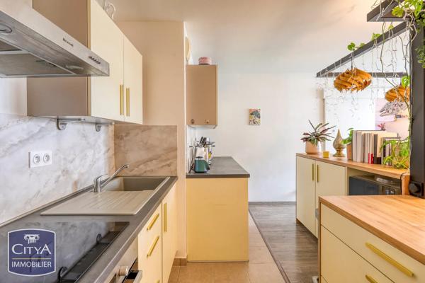 Appartement à vendre 4 pièces 84.15m² Tours (37200)