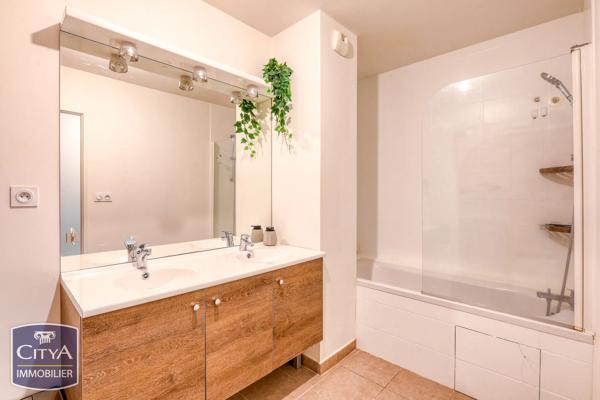 Appartement à vendre 4 pièces 84.15m² Tours (37200)