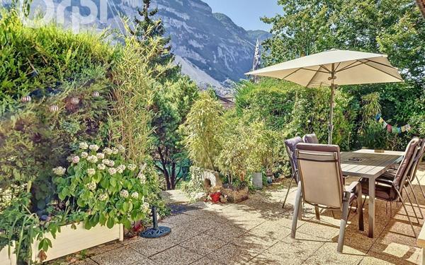 Maison à vendre    7 pièces • 162,49 m2 Étrembières