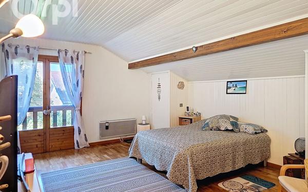 Maison à vendre    7 pièces • 162,49 m2 Étrembières