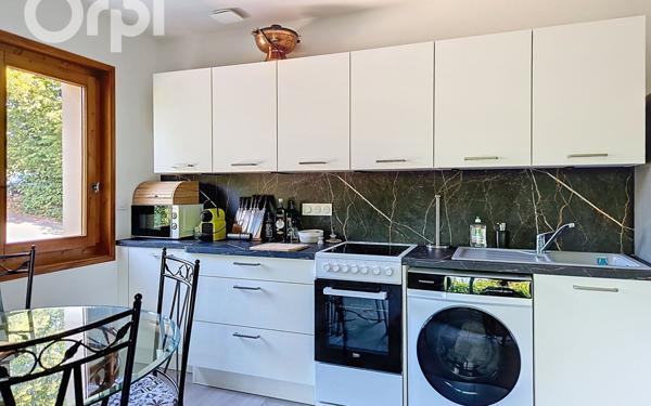 Maison à vendre    7 pièces • 162,49 m2 Étrembières