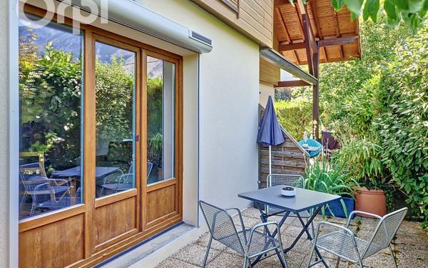 Maison à vendre    7 pièces • 162,49 m2 Étrembières