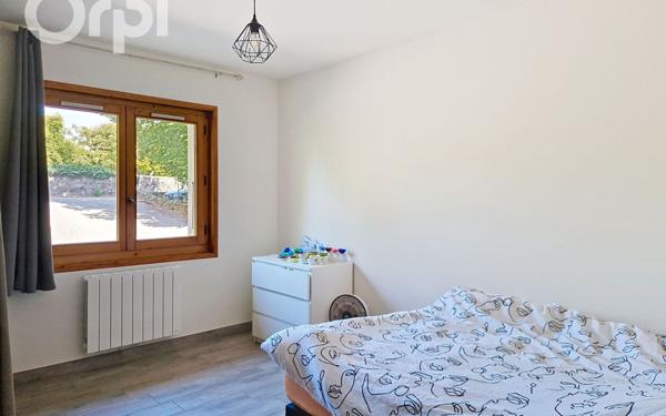 Maison à vendre    7 pièces • 162,49 m2 Étrembières