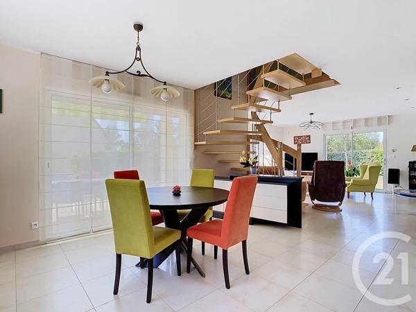 Maison à vendre  5 pièces - 135 m 2   TRELIVAN  - 22