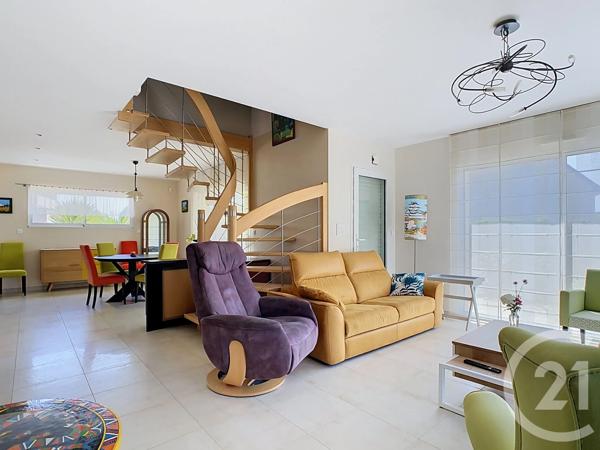Maison à vendre  5 pièces - 135 m 2   TRELIVAN  - 22