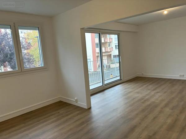 Achat - Appartement Laval 53000 5 pièces 101 m 2 11207 m 2