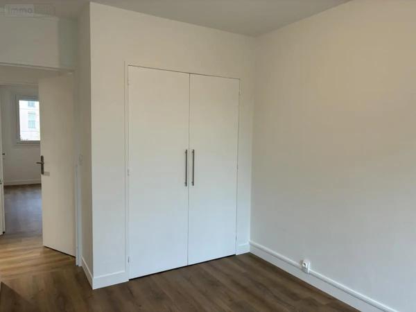 Achat - Appartement Laval 53000 5 pièces 101 m 2 11207 m 2