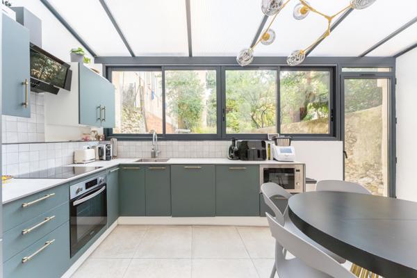 Marseille (13008) Esprit maison en ville – Duplex avec jardin